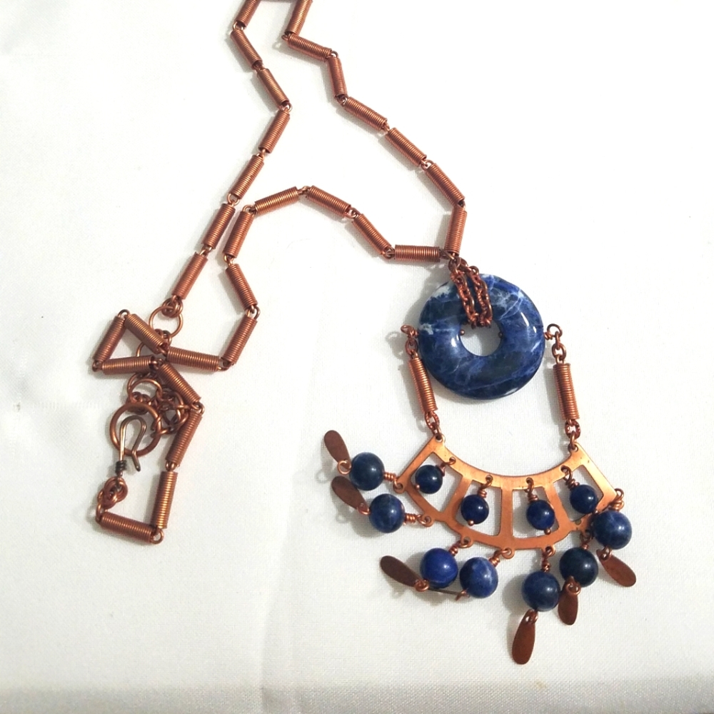 Handmade blue stone necklace - Picture 1 of 2